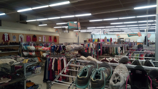 Thrift Store «Thrift Town», reviews and photos, 410 El Camino Ave, Sacramento, CA 95815, USA