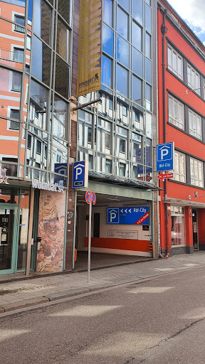 Parkgarage Senefelderstraße