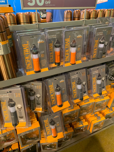 Clothing Store «Columbia Sportswear Outlet Store at Allen Premium Outlets», reviews and photos, 820 Stacy Rd #470, Allen, TX 75013, USA