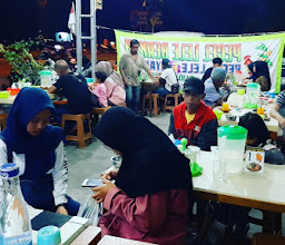 Pecel lele berkah simpang asrama haji photo
