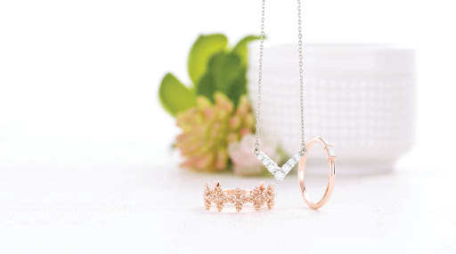 Jewelry Store «Sawyer Jewelers», reviews and photos, 134 N Leroy St #1, Fenton, MI 48430, USA