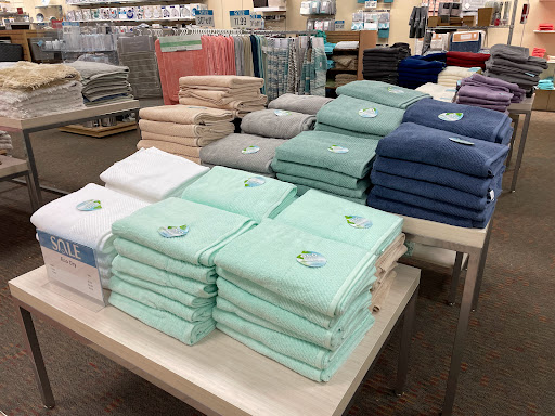 Clothing Store «Bealls Department Store», reviews and photos, 3701 Tamiami Trail E, Naples, FL 34112, USA