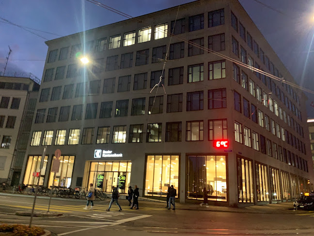 Rezensionen über Basler Kantonalbank - Spiegelgasse in Basel - Bank
