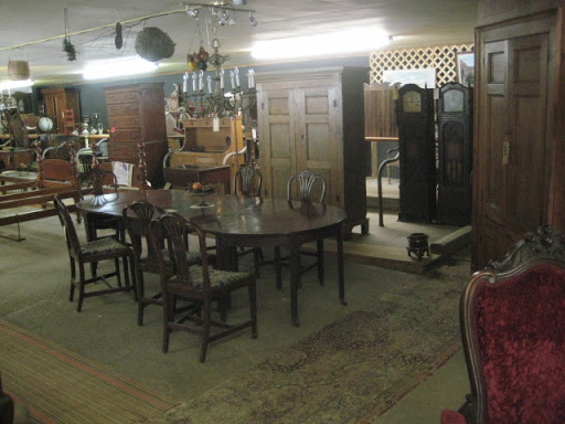 Antique Furniture Store «Hogback Vintage», reviews and photos, 260 Langdell Rd, Johnson, VT 05656, USA