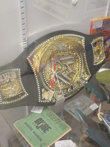 Antique Store «South Louisville Antique & Toy», reviews and photos, 4150 Blue Lick Rd # 8, Louisville, KY 40229, USA