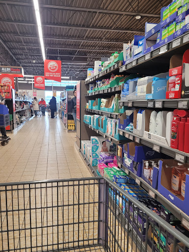 Supermarket «ALDI», reviews and photos, 371 E Aurora Rd, Northfield, OH 44067, USA