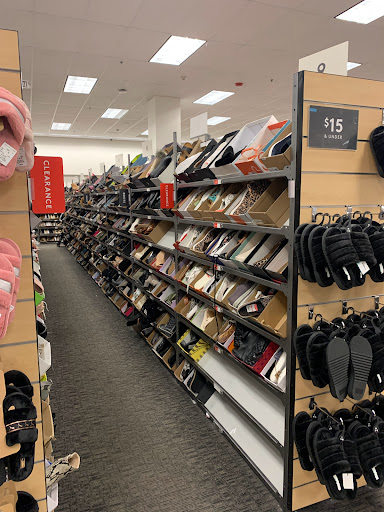 Department Store «Nordstrom Rack White Plains», reviews and photos, 3 City Pl, White Plains, NY 10601, USA