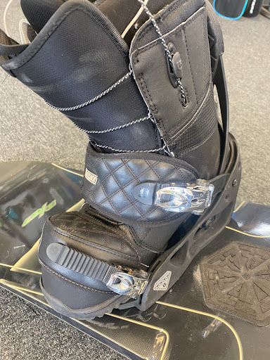 Sporting Goods Store «Play It Again Sports Los Alamitos», reviews and photos, 4141 Katella Ave, Los Alamitos, CA 90720, USA