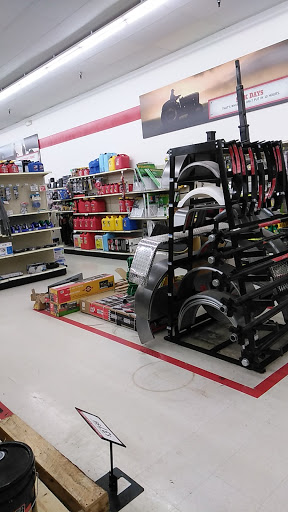 Home Improvement Store «Tractor Supply Co.», reviews and photos, 461 N Main St #2, Warsaw, NY 14569, USA