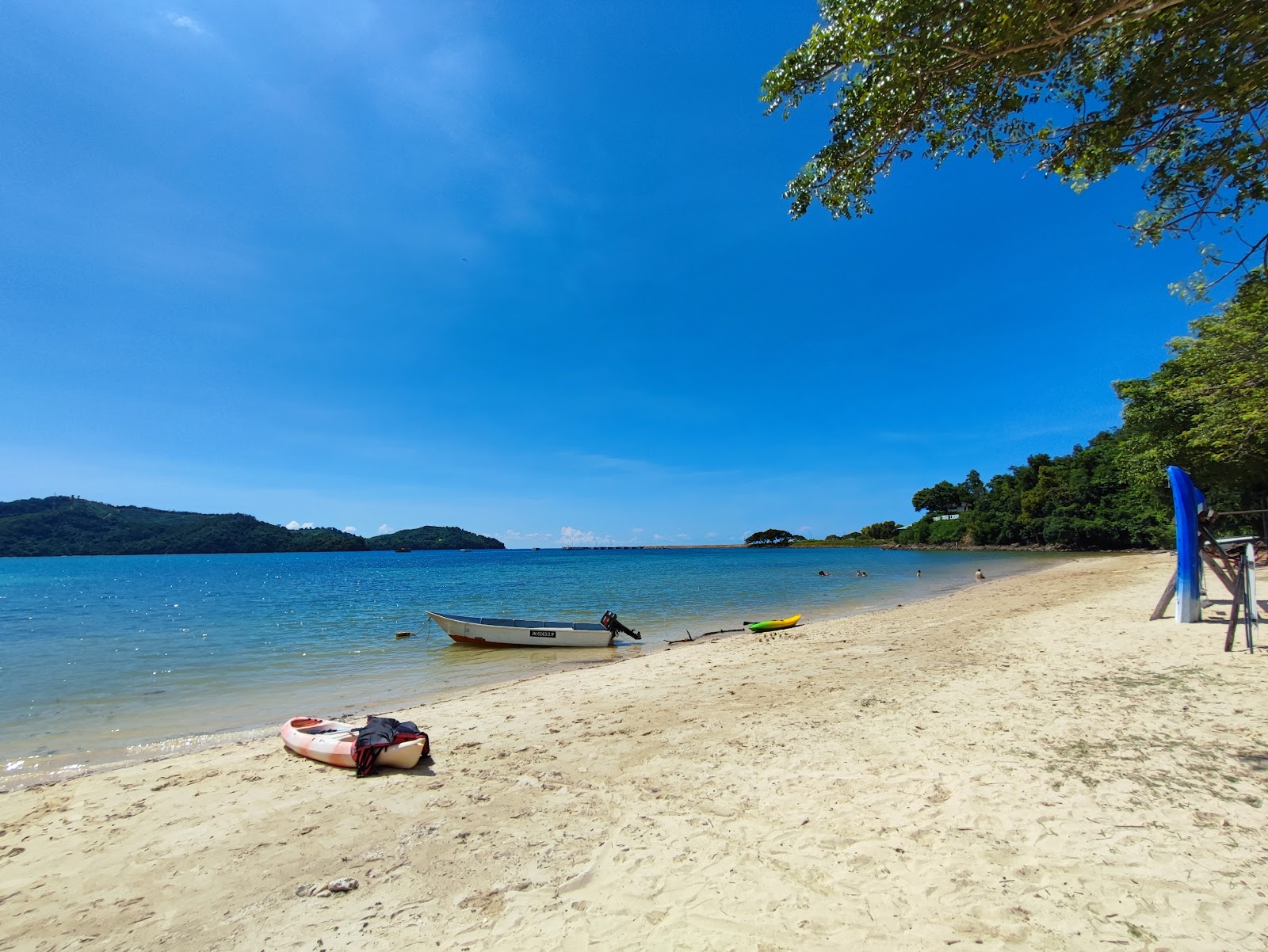 Photo of Usukan Cove Beach with bright sand surface