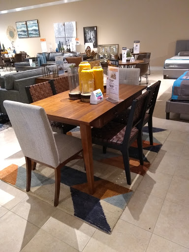 Furniture Store «Ashley HomeStore», reviews and photos, 3775 N Federal Hwy, Oakland Park, FL 33308, USA
