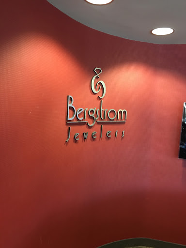 Jewelry Store «Bergstrom Jewelers», reviews and photos, 1695 West End Blvd, St Louis Park, MN 55416, USA
