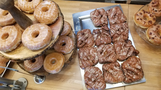 Donut Shop «Glazed Gourmet Doughnuts», reviews and photos, 481 King St, Charleston, SC 29403, USA