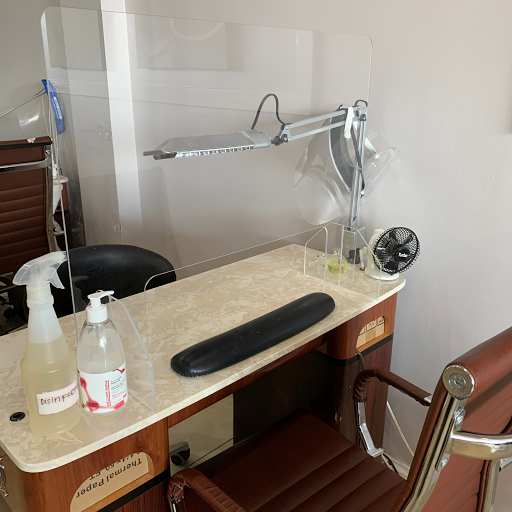 Beauty Salon «Present Nail Spa», reviews and photos, 1112-B W Broad St, Falls Church, VA 22046, USA