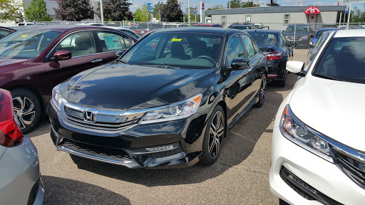 Car Dealer «LaFontaine Toyota», reviews and photos, 2027 S Telegraph Rd, Dearborn, MI 48124, USA