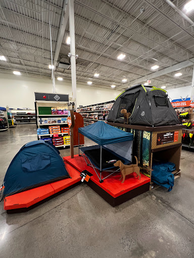 Pet Supply Store «PetSmart», reviews and photos, 67 Consumer Square, Plattsburgh, NY 12901, USA