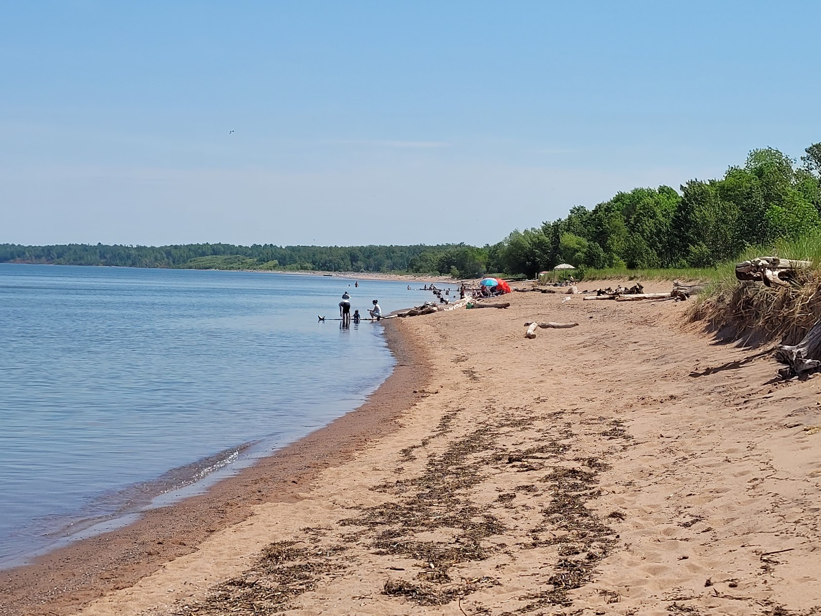 Foto von Wisconsin Point Beach mit beiger sand Oberfläche