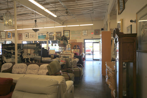 Furniture Store «Manatee Furniture», reviews and photos, 3015 1st St, Bradenton, FL 34208, USA