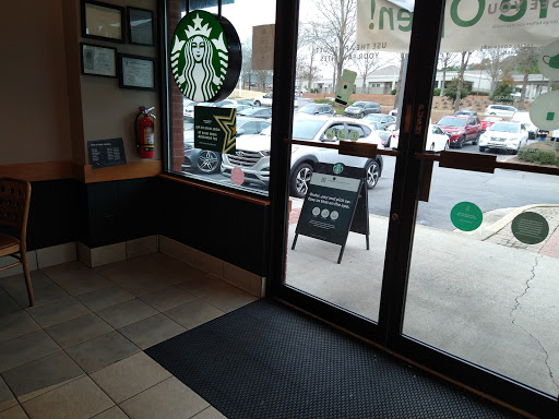 Coffee Shop «Starbucks», reviews and photos, 2035 Towne Lake Pkwy #100, Woodstock, GA 30189, USA