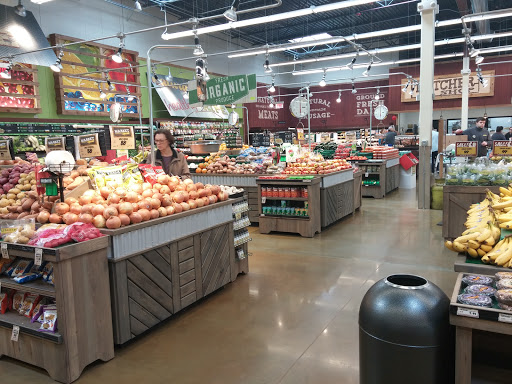 Grocery Store «Fresh Thyme Farmers Market - Omaha», reviews and photos, 14949 Evans Plaza, Omaha, NE 68116, USA