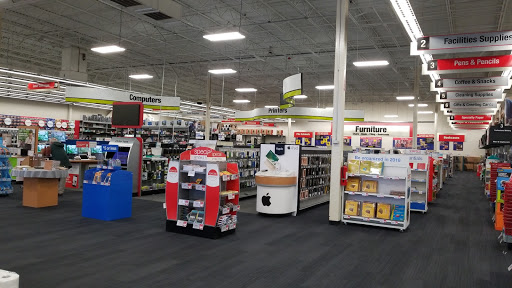 Office Supply Store «Staples», reviews and photos, 653 W Edgar Rd, Linden, NJ 07036, USA