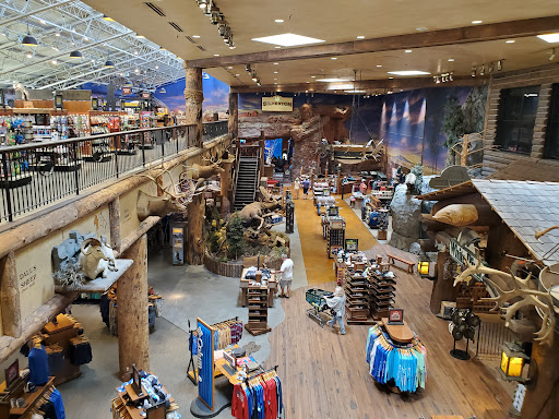 Sporting Goods Store «Bass Pro Shops», reviews and photos, 8200 Dean Martin Dr, Las Vegas, NV 89139, USA