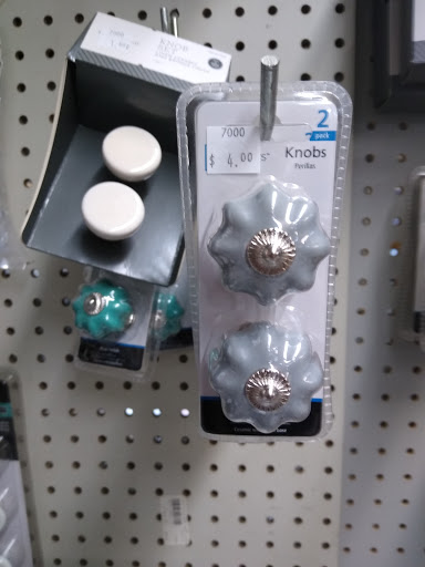 Flooring Store «Southside Bargain Center», reviews and photos, 3425 Thomasville Rd, Winston-Salem, NC 27107, USA