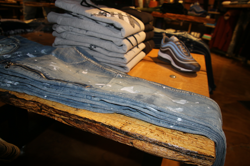 Clothing Store «Krush Clothing», reviews and photos, 4447 Mayfield Rd, South Euclid, OH 44121, USA