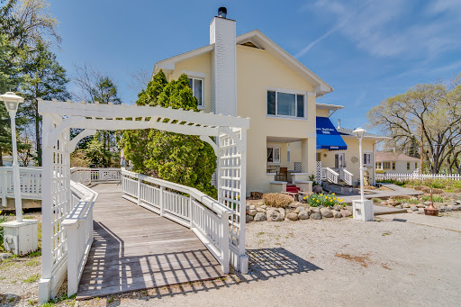 New Buffalo Inn & Spa