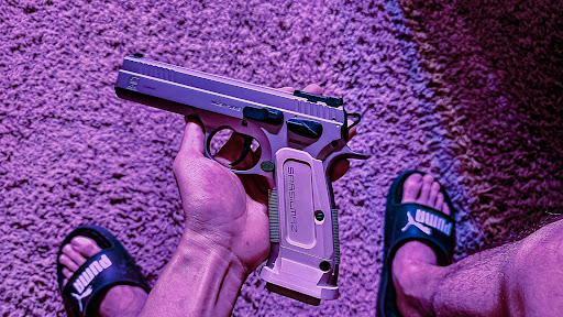 Pawn Shop «Alpha Pawn & Jewelry», reviews and photos, 9017 N Cave Creek Rd, Phoenix, AZ 85020, USA