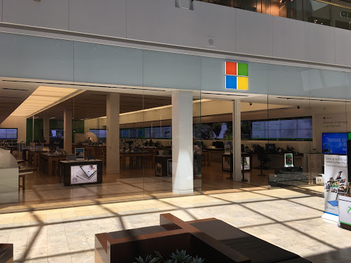 Computer Store «Microsoft Store - Scottsdale Fashion Square», reviews and photos, 7014 E Camelback Rd #1288, Scottsdale, AZ 85251, USA