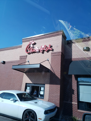 Fast Food Restaurant «Chick-fil-A», reviews and photos, 1706 W Ehringhaus St, Elizabeth City, NC 27909, USA