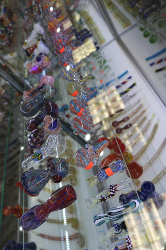 Tobacco Shop «Amsterdam Smoke Shop», reviews and photos, 29 Easton Ave, New Brunswick, NJ 08901, USA