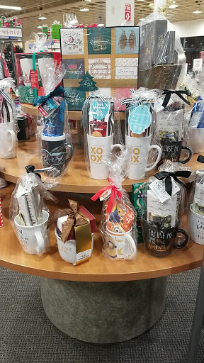 Clothing Store «Burlington Coat Factory», reviews and photos, 31940 Gratiot Ave, Roseville, MI 48066, USA