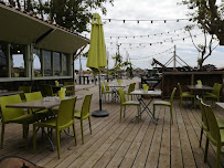 Atmosphère du Bar-restaurant à huîtres Le Cailloc à La Teste-de-Buch - n°14