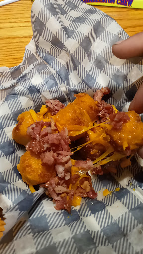 American Restaurant «Cracker Barrel Old Country Store», reviews and photos, 475 Rivers Edge Dr, Milford, OH 45150, USA