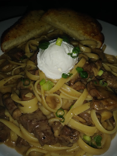 Bar & Grill «Almond Tree Grill & Lounge», reviews and photos, 214 Harding Blvd, Roseville, CA 95678, USA