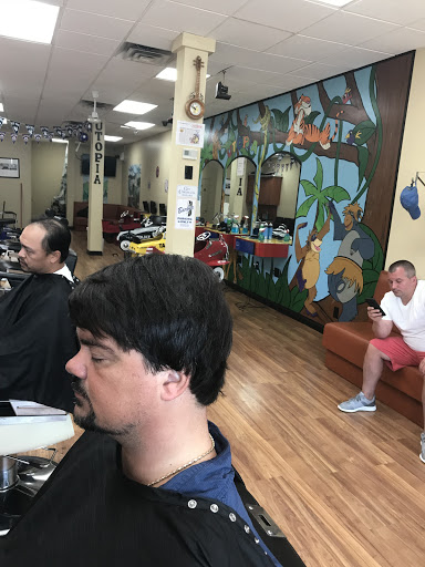 Barber Shop «Utopia Barber Shop», reviews and photos, 20-06 Utopia Pkwy, Whitestone, NY 11357, USA