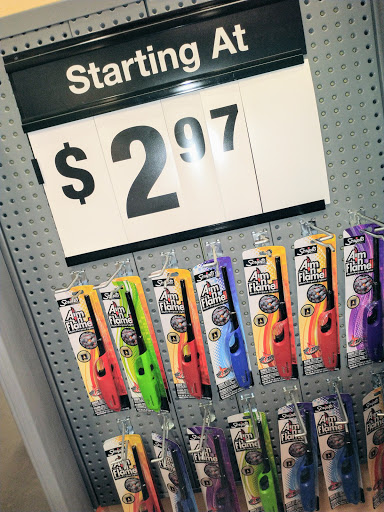 Office Supply Store «Staples», reviews and photos, 84 Southgate Square, Colonial Heights, VA 23834, USA