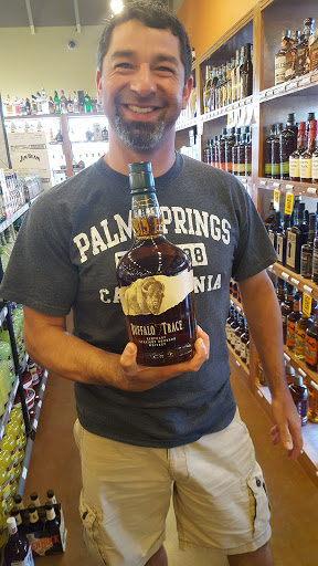 Liquor Store «Twin Liquors», reviews and photos, 1471 E Court St, Seguin, TX 78155, USA