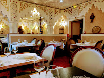 Atmosphère du Restaurant marocain Le Timgad à Courbevoie - n°16