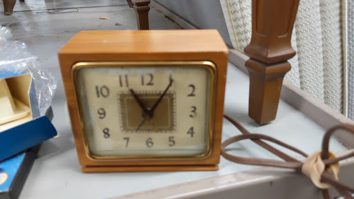 Non-Profit Organization «Goodwill Store & Donation Center», reviews and photos, 10909 W Oklahoma Ave, West Allis, WI 53227, USA