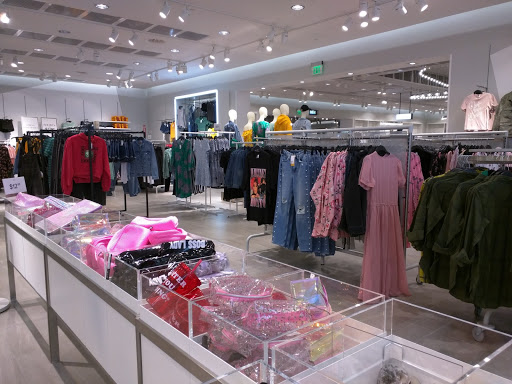 Shopping Mall «Sawgrass Mills», reviews and photos, 12801 W Sunrise Blvd, Sunrise, FL 33323, USA