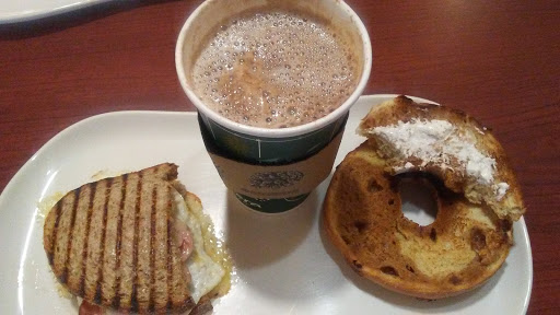 Shopping Mall «Southport Shopping Center», reviews and photos, 1303 SE 17th St, Fort Lauderdale, FL 33316, USA