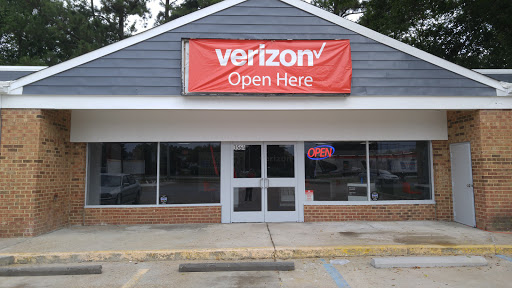 Cell Phone Store «Verizon Authorized Retailer, TCC», reviews and photos, 3564 Holland Road, Virginia Beach, VA 23452, USA