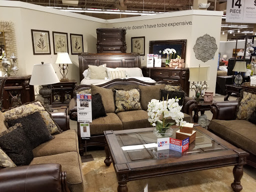 Furniture Store «Ashley HomeStore», reviews and photos, 905 Perimeter Dr, Schaumburg, IL 60173, USA