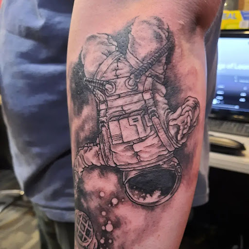 Explore labrador tattoo ideas, creative tattoo ideas in Jonesboro, available at Gallery Of Ink Tattoo Shop