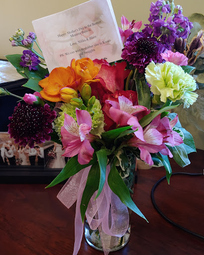 Florist «Sweet Meadows Flower Shop», reviews and photos, 155 Portland Ave, Dover, NH 03820, USA