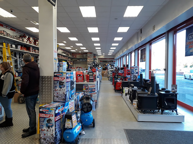 Comments and reviews of Machine Mart Leeds