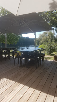 Atmosphère du Le Bistrot du Lac à Tauriac - n°6